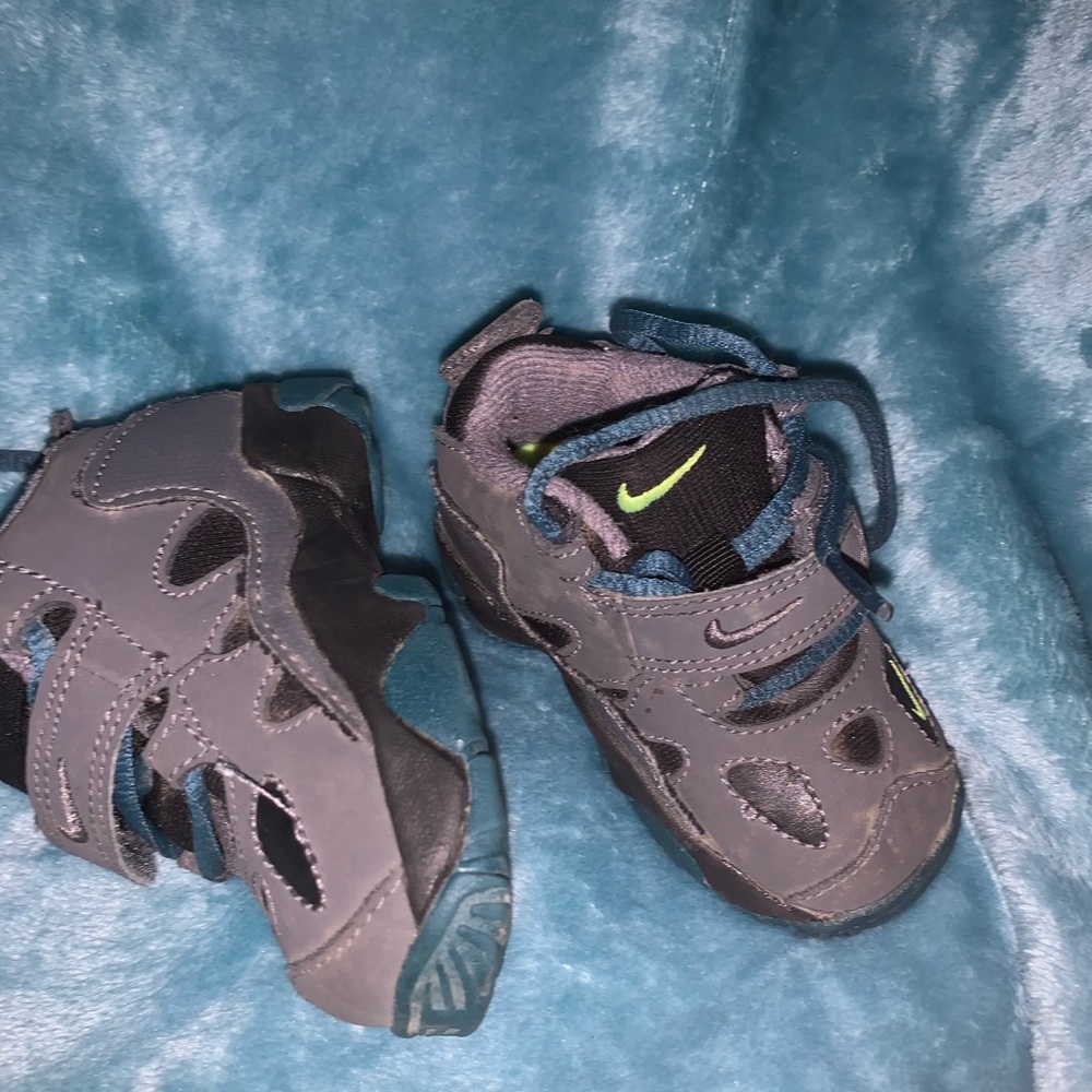 Nike shoes